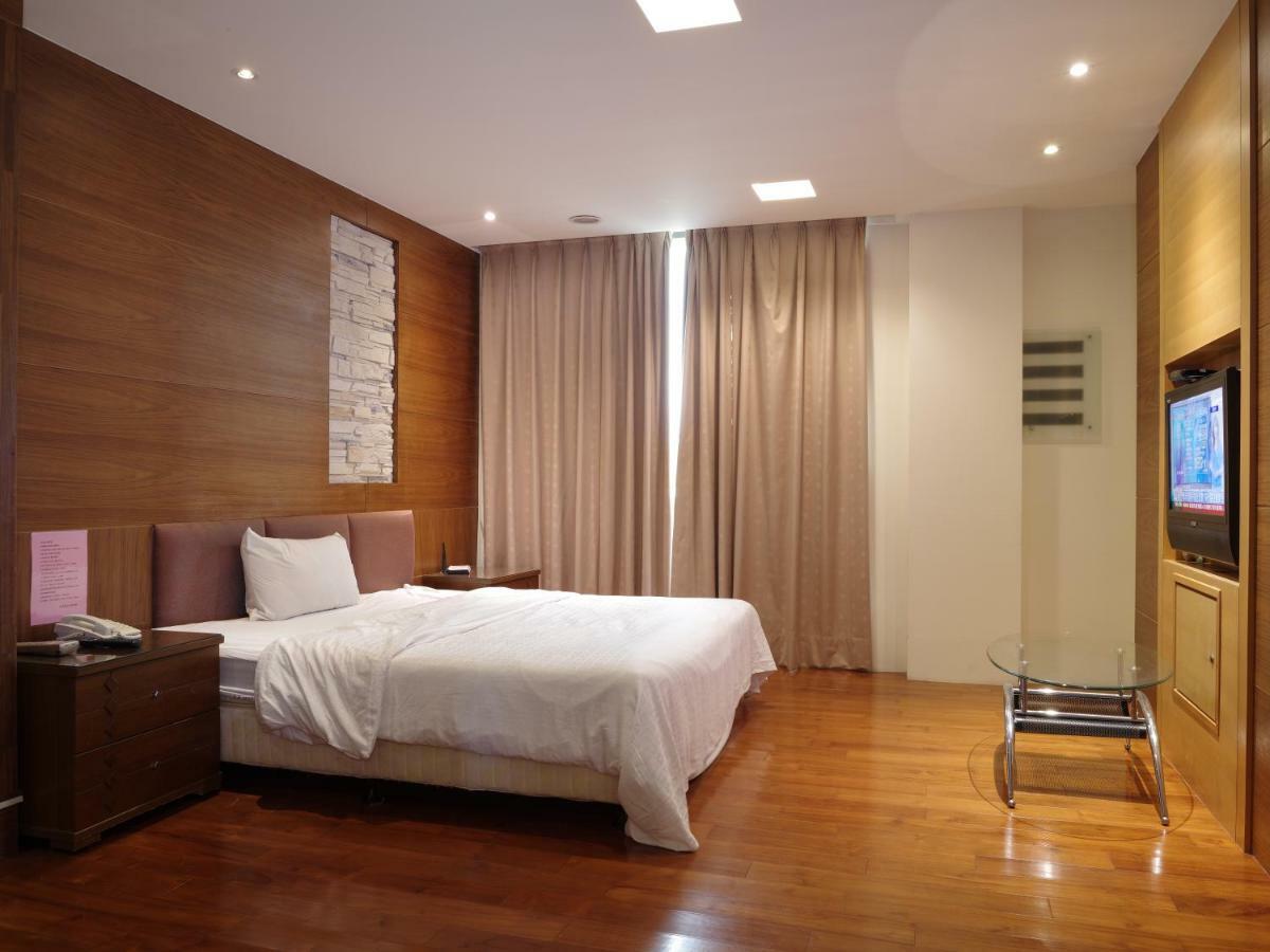 Charming Motel Hualien Buitenkant foto